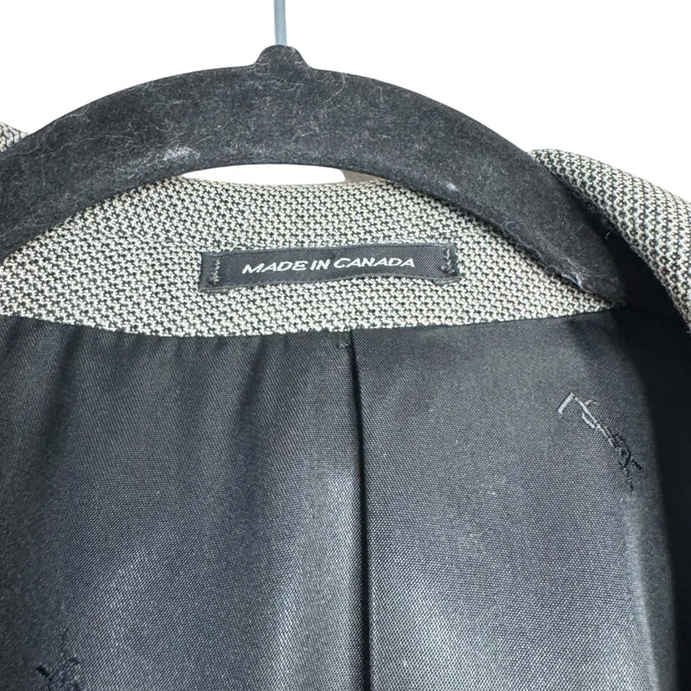 Yves Saint Laurent very good